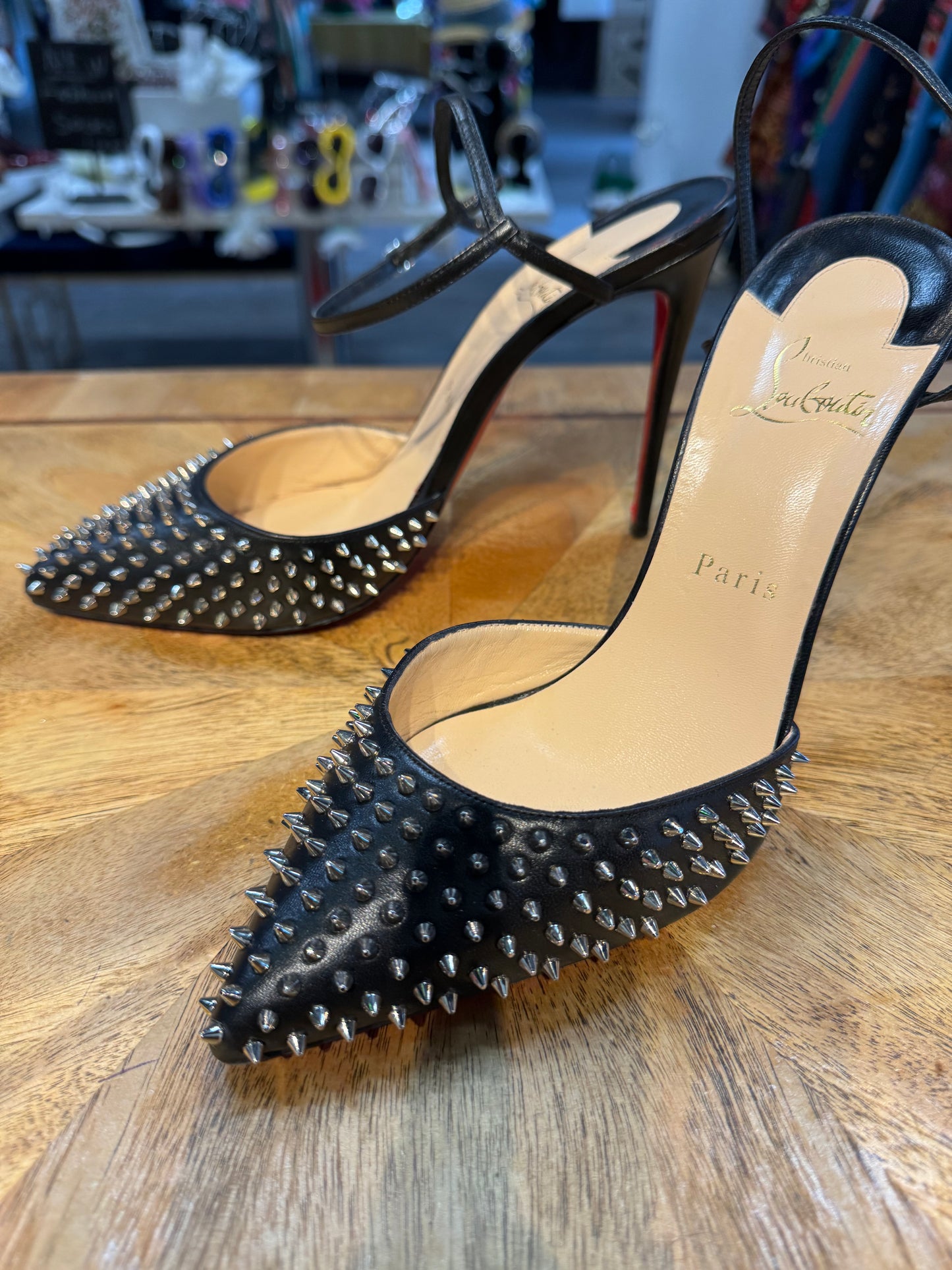 Christian Louboutin Sz 39 1/2